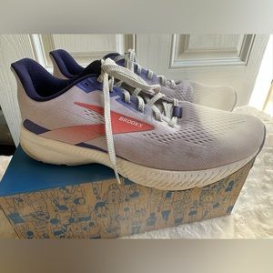 Brooks Launch 8